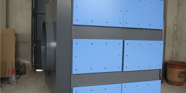 熔噴布生產廠家不用急啦，環保檢查使用活性炭吸附設備輕松搞定！