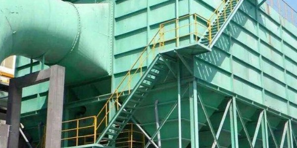 含油粉塵該如何處理？塑燒板除塵器出馬快速解決